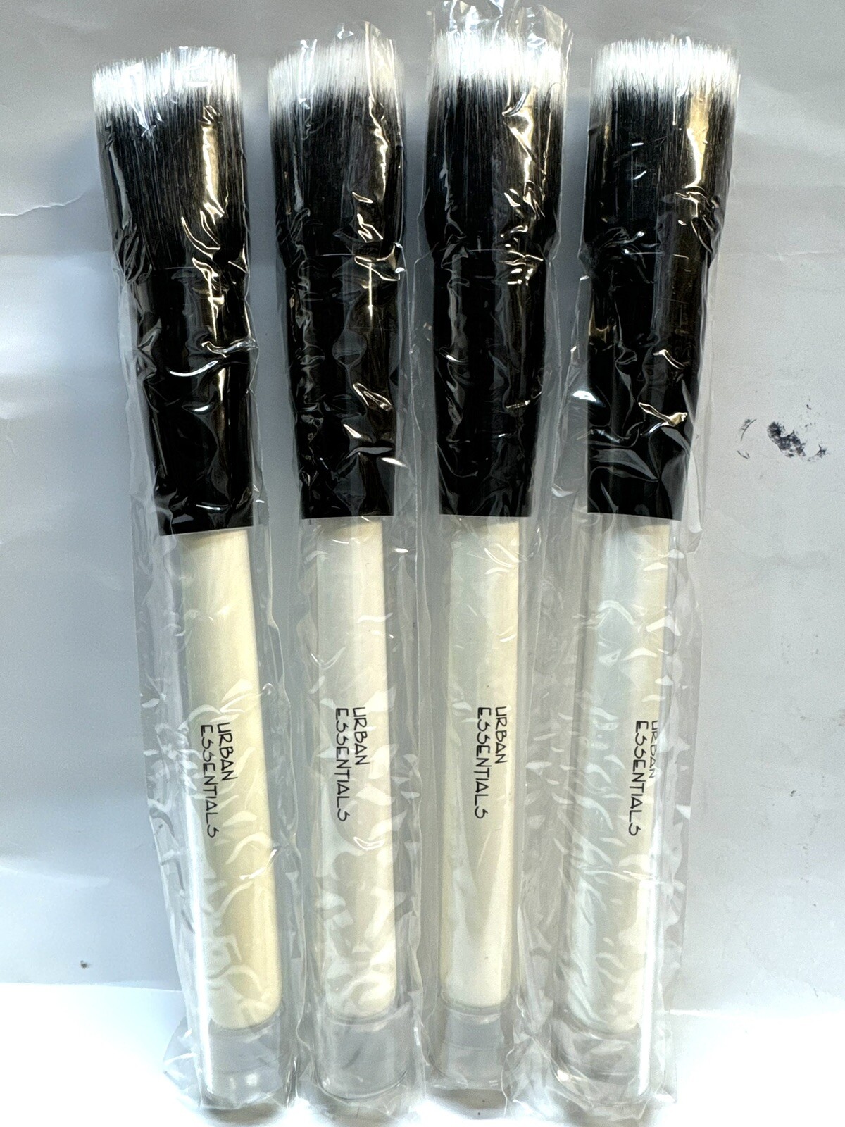 4 urban essentials makeup brushes