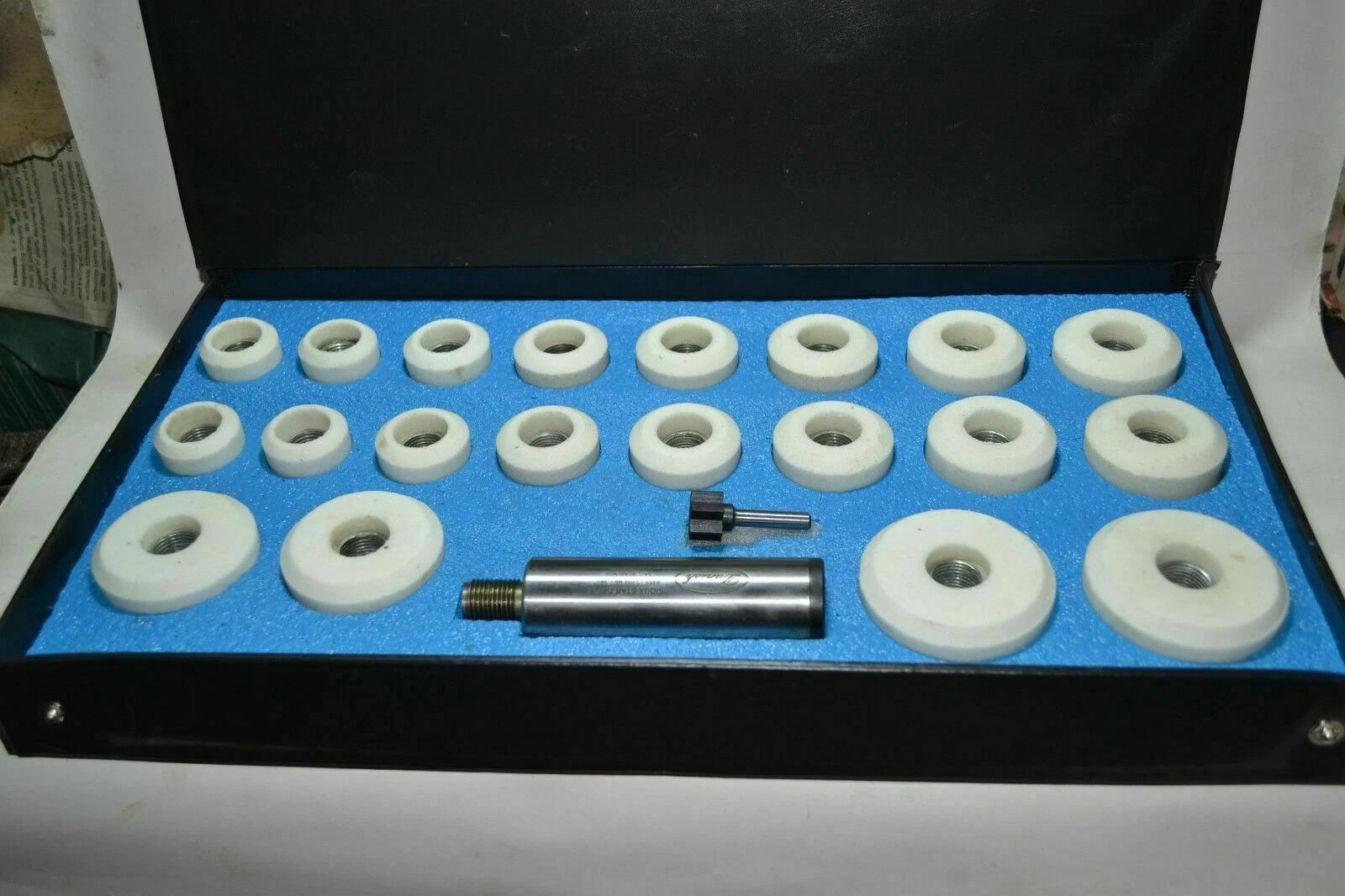 BLACK & DECKER ZIRCON WHITE VALVE SEAT GRINDER STONE 20 PCS KIT WITH HOLDER