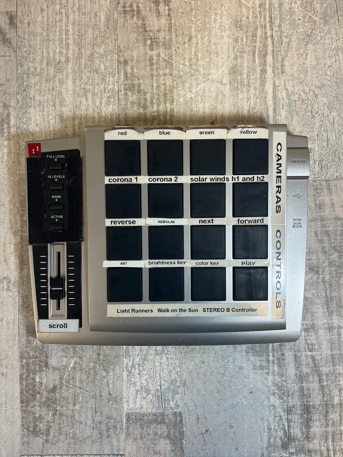 Akai Professional MPD16 USB/MIDI Pad Controller for Windows & Macintosh Tested