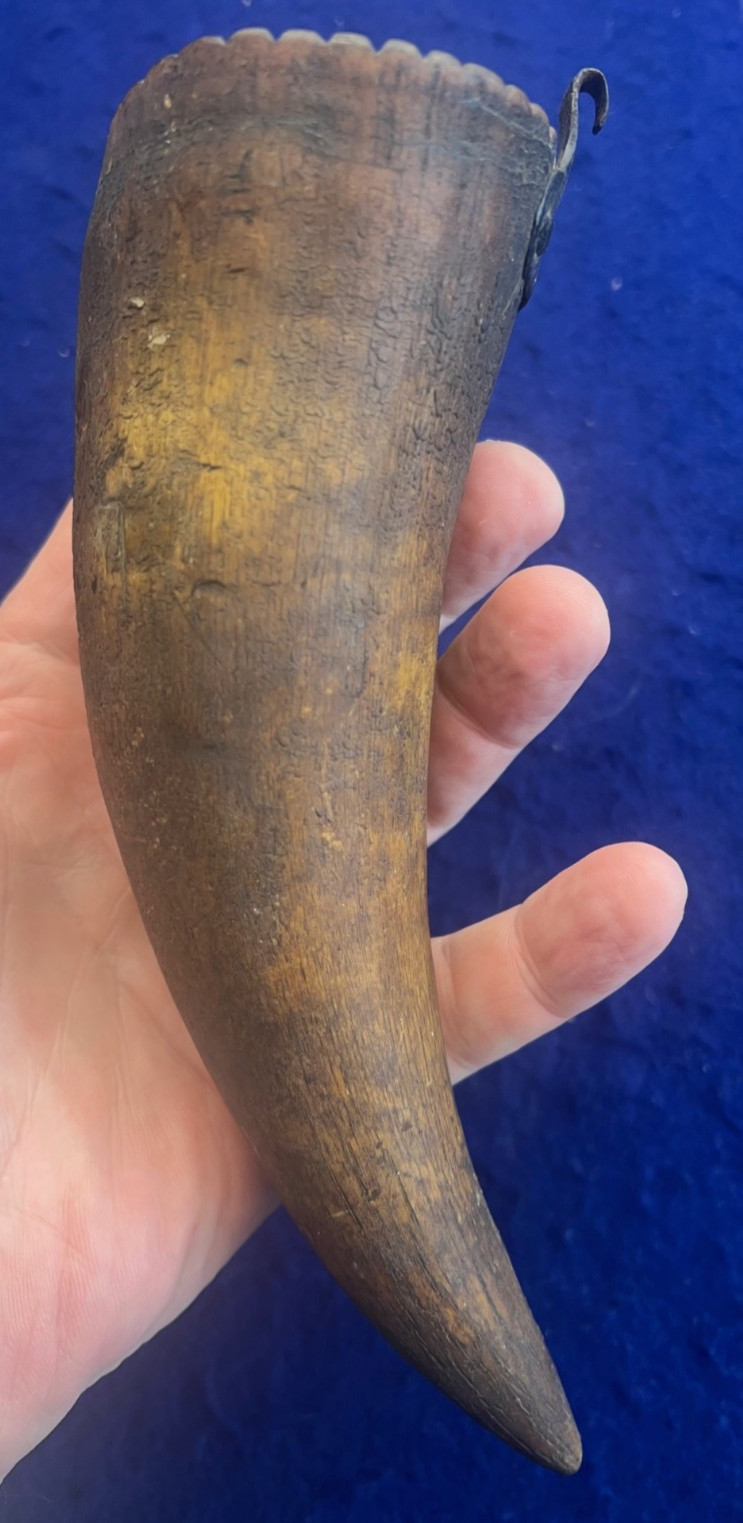 Scrimshaw 1827 Powder Cow Horn Like Cup Engraved Scalloped Edge Clip Antique