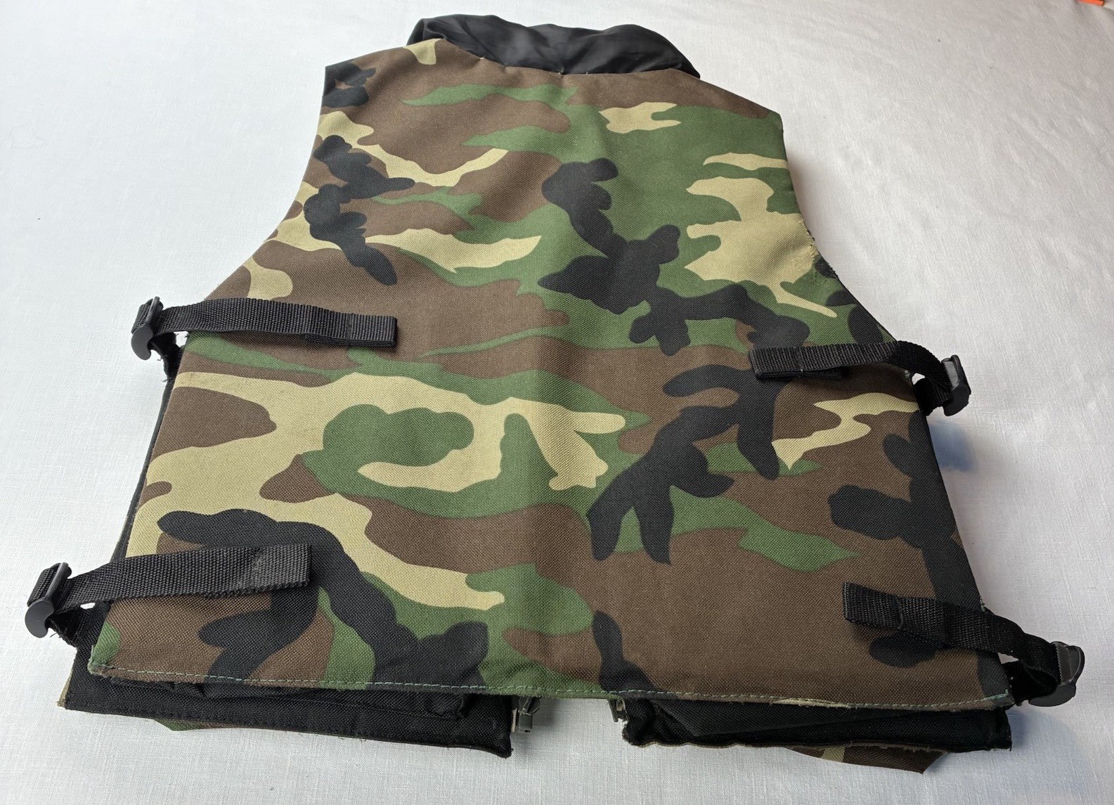 Tactical Perf Padded Reversible Camo/Black Vest Multi-Pockets Size Adjustable