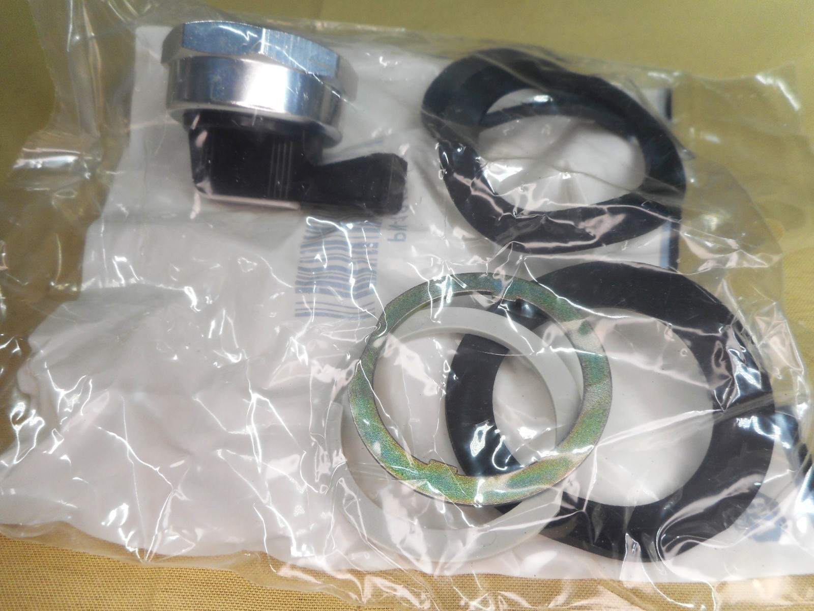 Allen Bradley 800T-J17 selector switch (NIB)