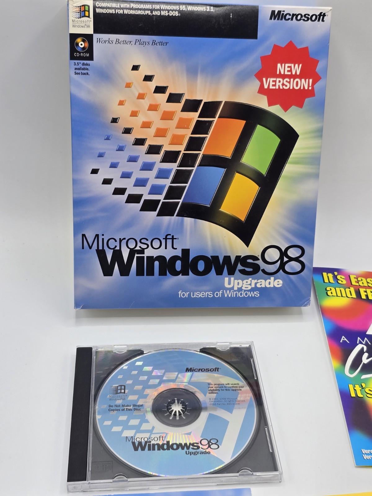 Microsoft Windows 98 Upgrade New Version CD-ROM w/Product Key & Book Big Box