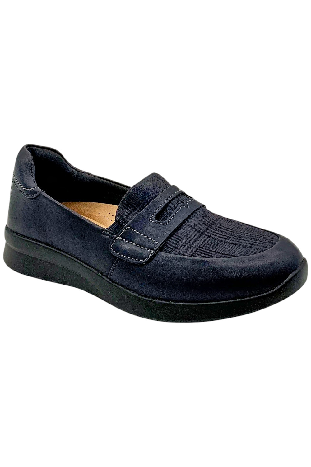 Clarks Women's Ellowyn Slip On Loafer Navy