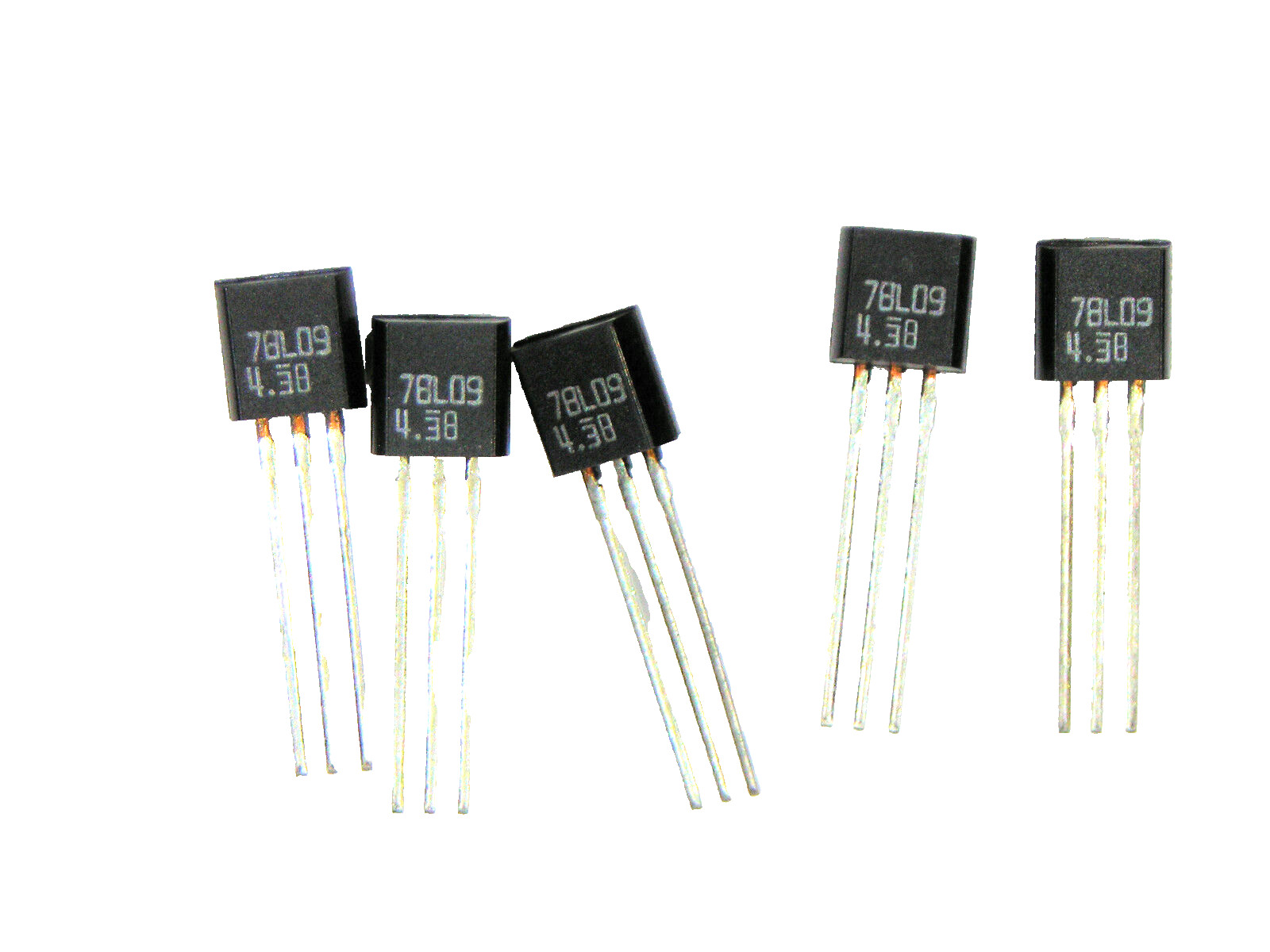 AN78L09  Panasonic (Matsushita) 9V Positive Voltage Regualtor TO-92   2  pcs