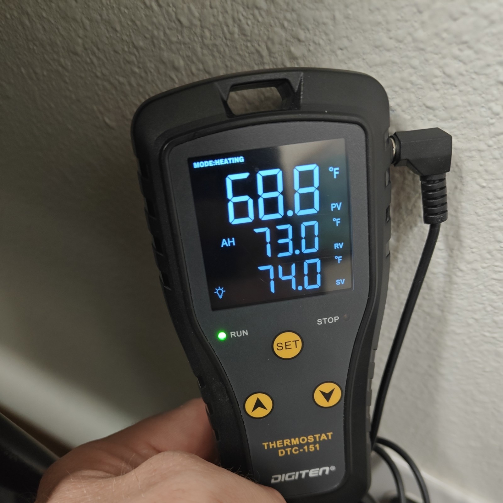 DIGITEN DTC151 Temperature Controller Plug-in Thermostat Cooling Heating