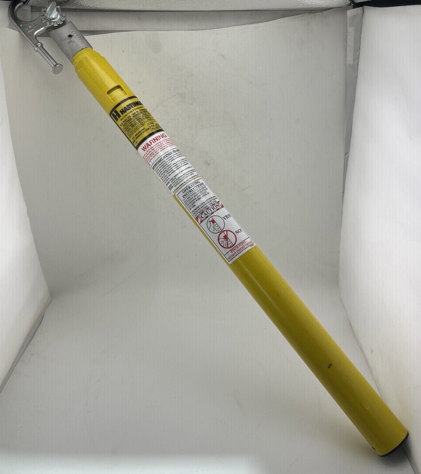 HASTINGS HV-208 Telescopic Hotstick; Retracted - 26" (Extended - 8ft) Fiberglass