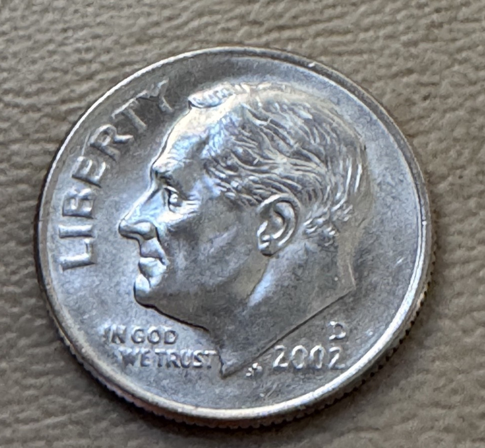 2002 (D)  US Roosevelt Dime "FREE SHIPPING"
