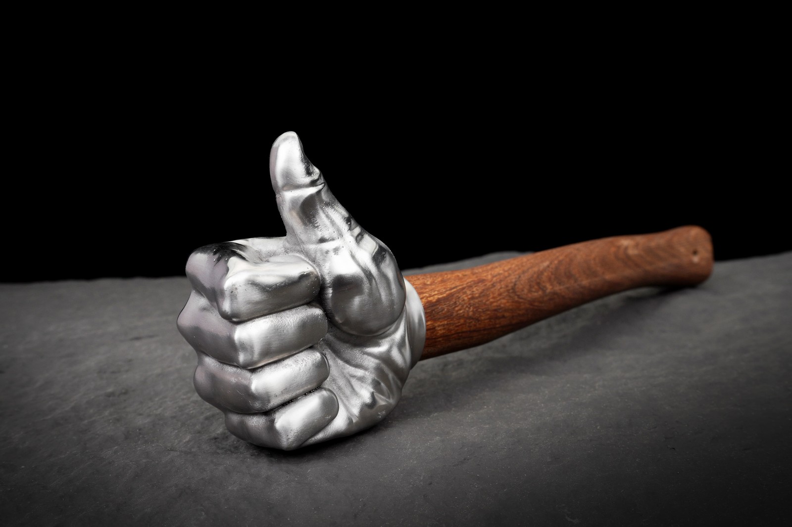 Pro Grade Heavy Duty Hammer: Features Permanent Non-Slip Shock Absorbing Handle