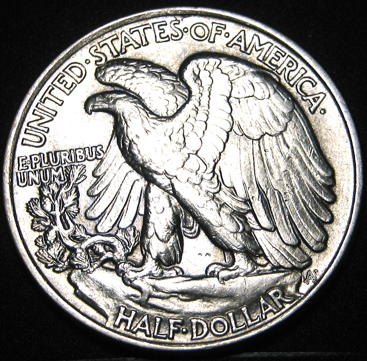 1944-P SILVER LIBERTY WALKING HALF DOLLAR - UNCIRCULATED. (m)
