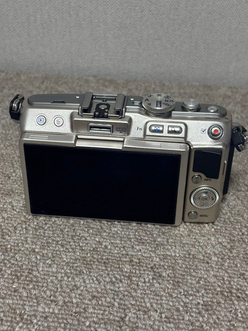 OLYMPUS E-PL5 Mirrorless Camera