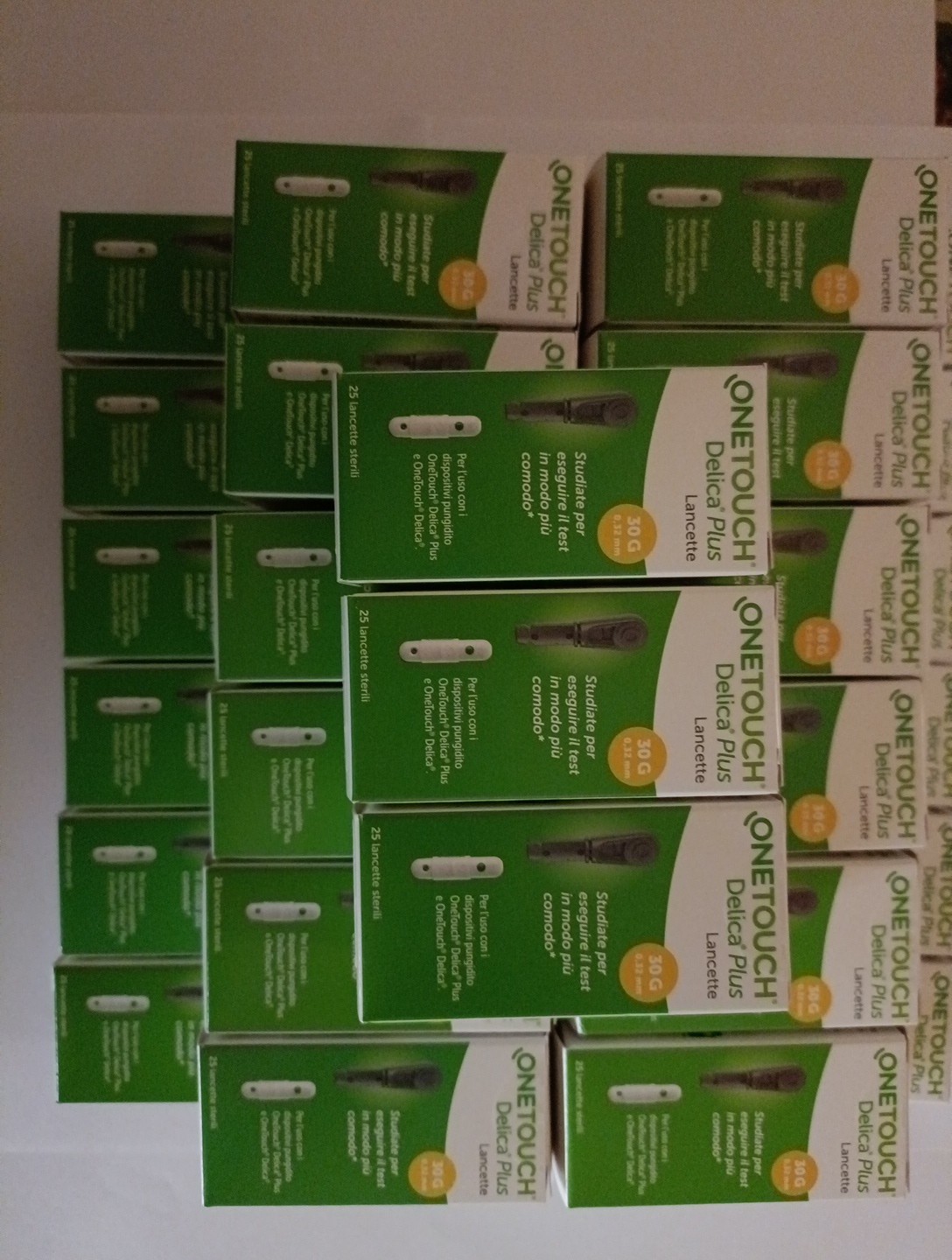 Stung hands to measure blood sugar 33x25 = 825 hands 25.00 euro