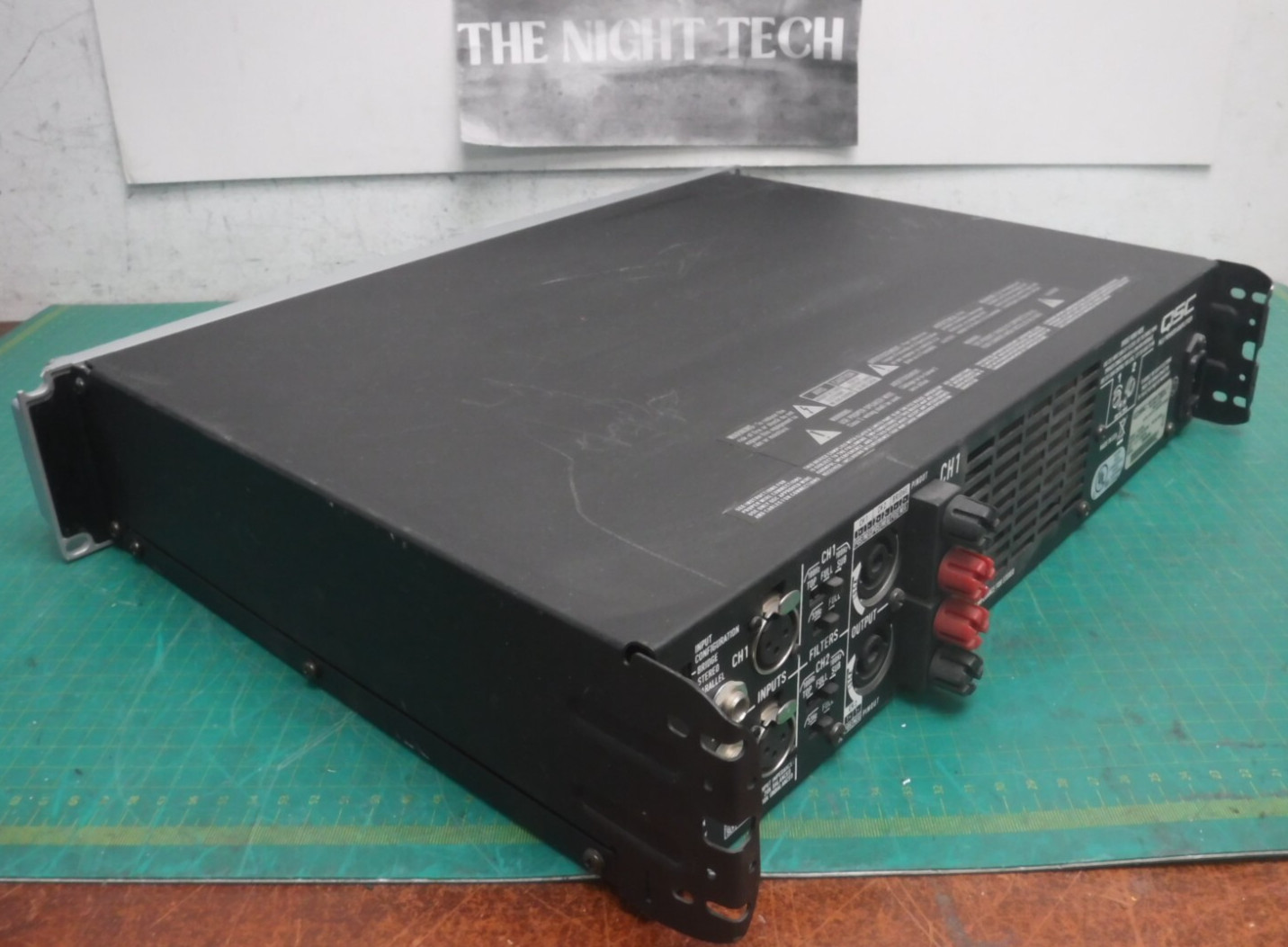 QSC PLX1802 PROFESSIONAL 1800 WATT POWER AMPLIFIER