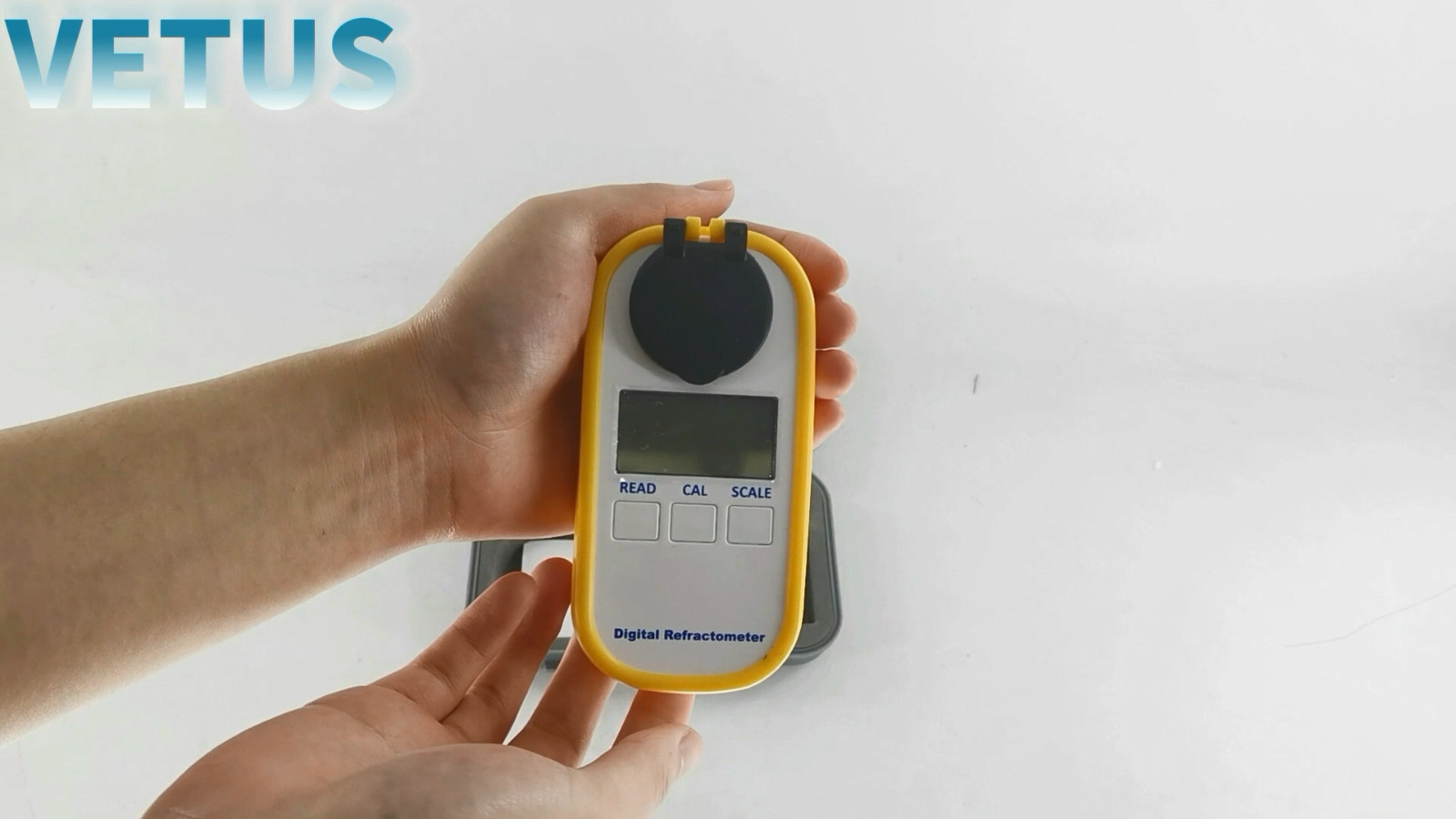 Digital Honey Refractometer Brix Meter Sugar Content Tester with Range 0 - 9
