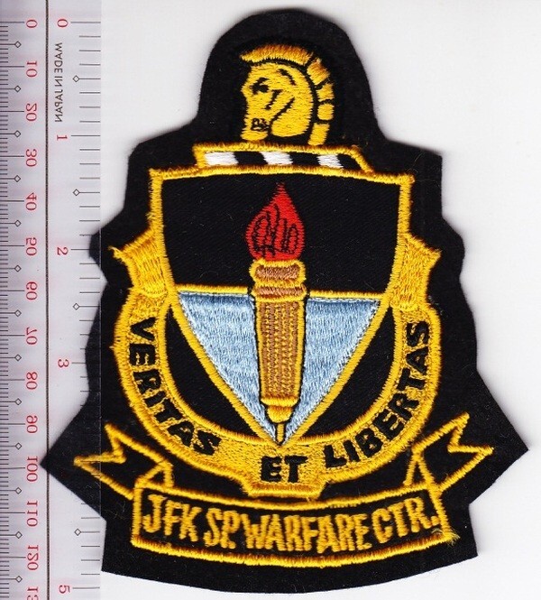 SCUBA Airborne US Army Special Forces JFK Special Warfare Center Fort NO TARIFF