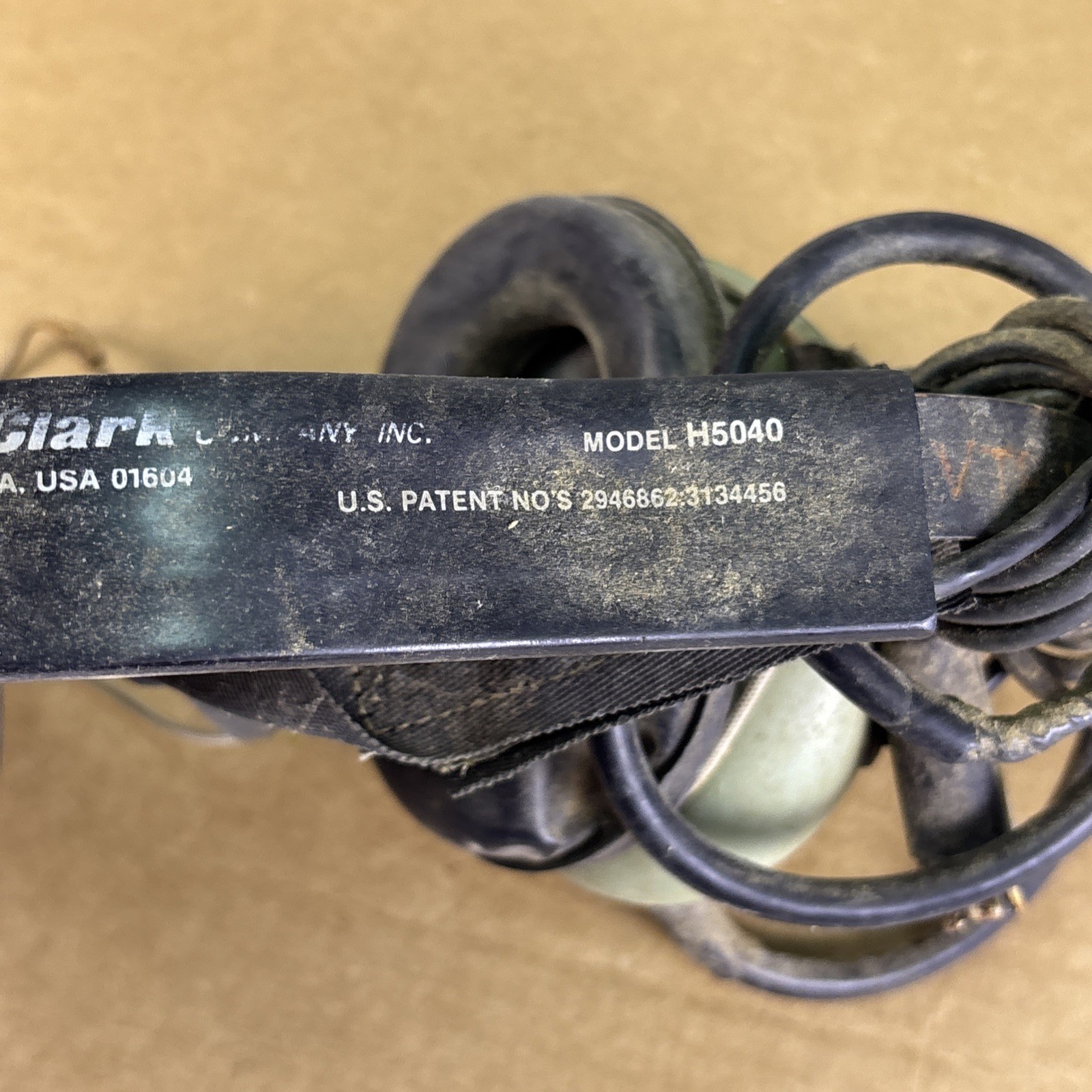 DAVID CLARK H5040 Behind-The-Head Voice Powered Headset MISSING PLUG