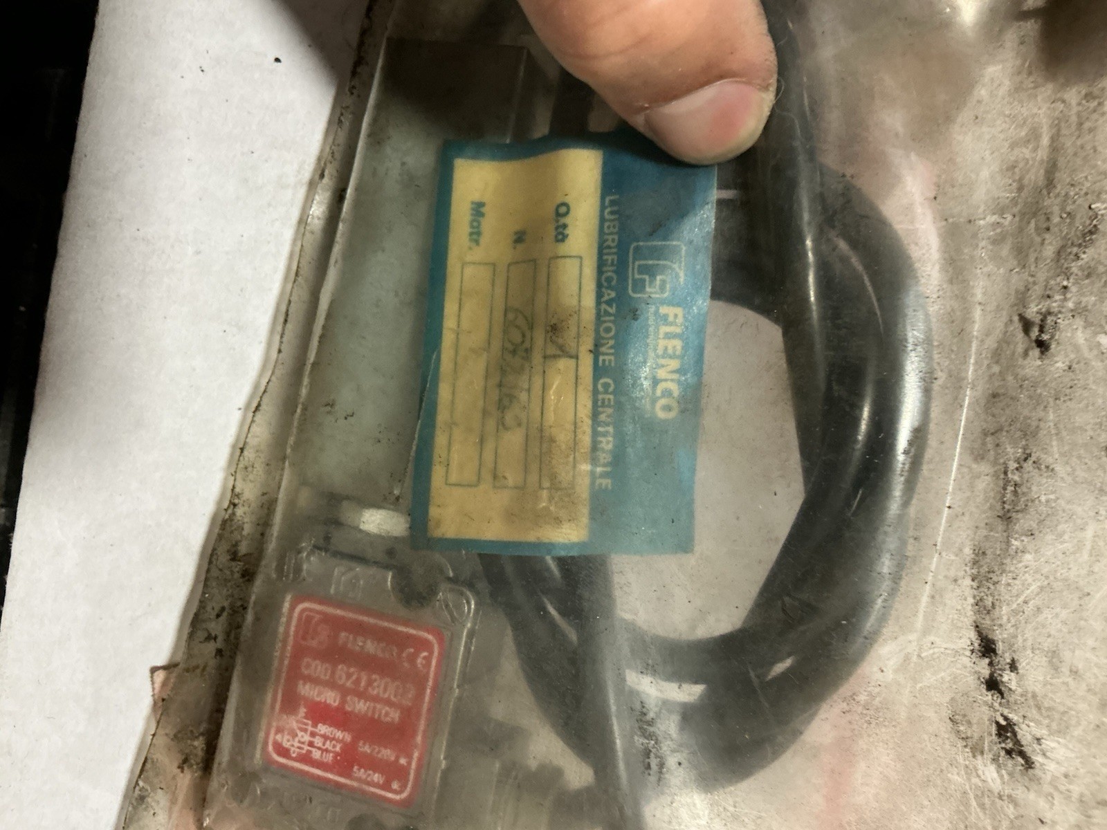 FLENCO MICROSWITCH Grease Block Doser 6072165 / Z6072165 B3