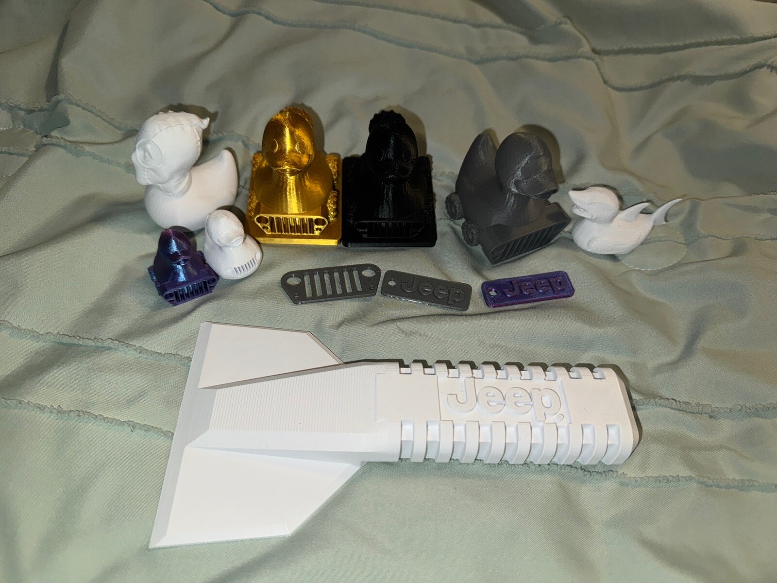 Jeep Ice Scraper & 3 (Random Jeep Gifts) Duck Duck Jeep JL JK Wrangler Gladiator