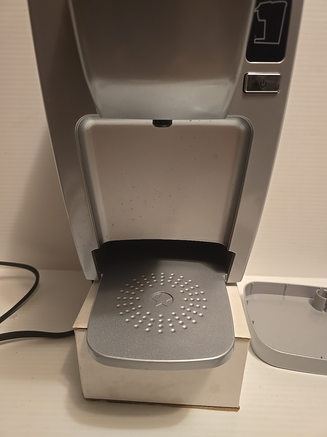 Keurig K-Cup K10 Mini Plus Silver Single Serve Coffee maker