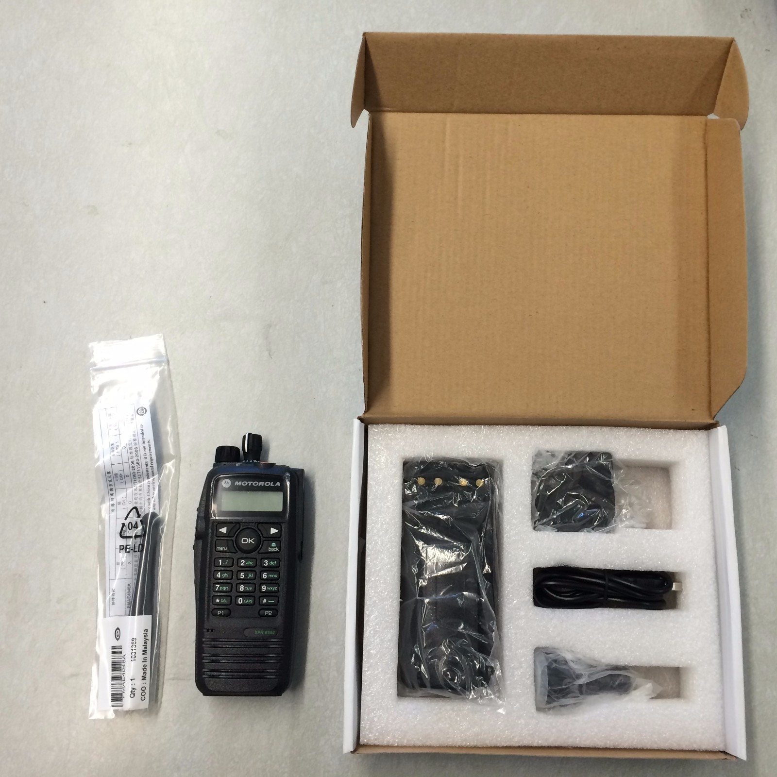 NEW* MOTOROLA XPR6550 UHF 403-470Mhz AAH55QDH9LA1AN w/ ULTIMATE LiON BATTERY KIT