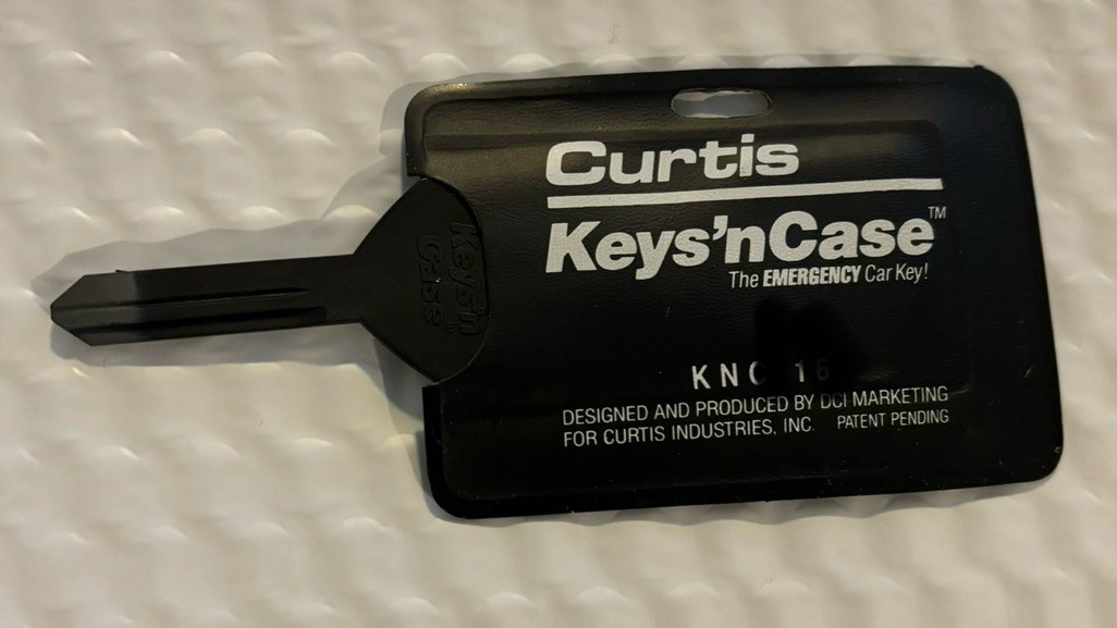 Y-154 Curtis Keys'n Case Emergency Key Blank