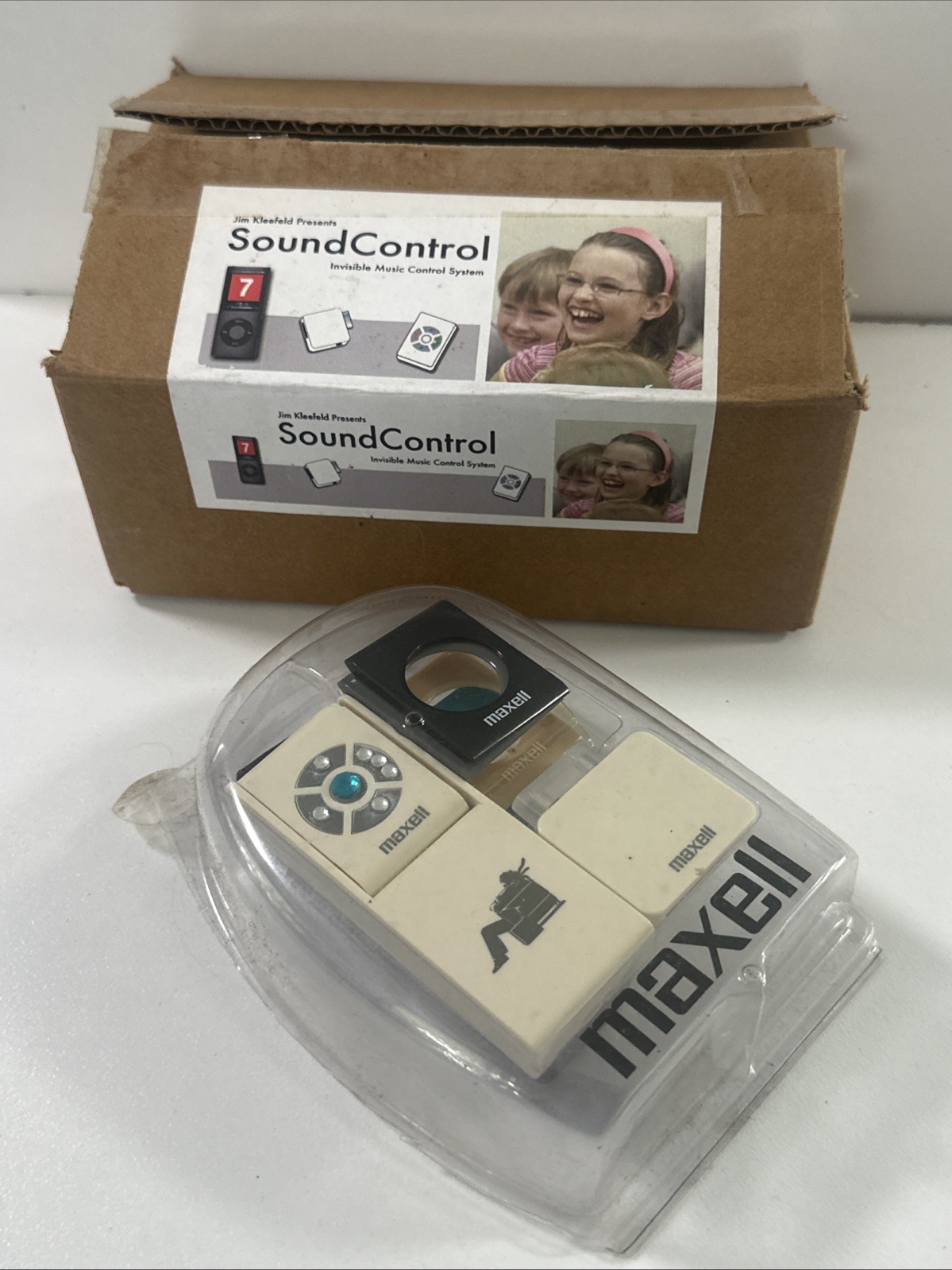Jim Kleefeld Sound Controlled Invisible Music Control System Illusionist Magic