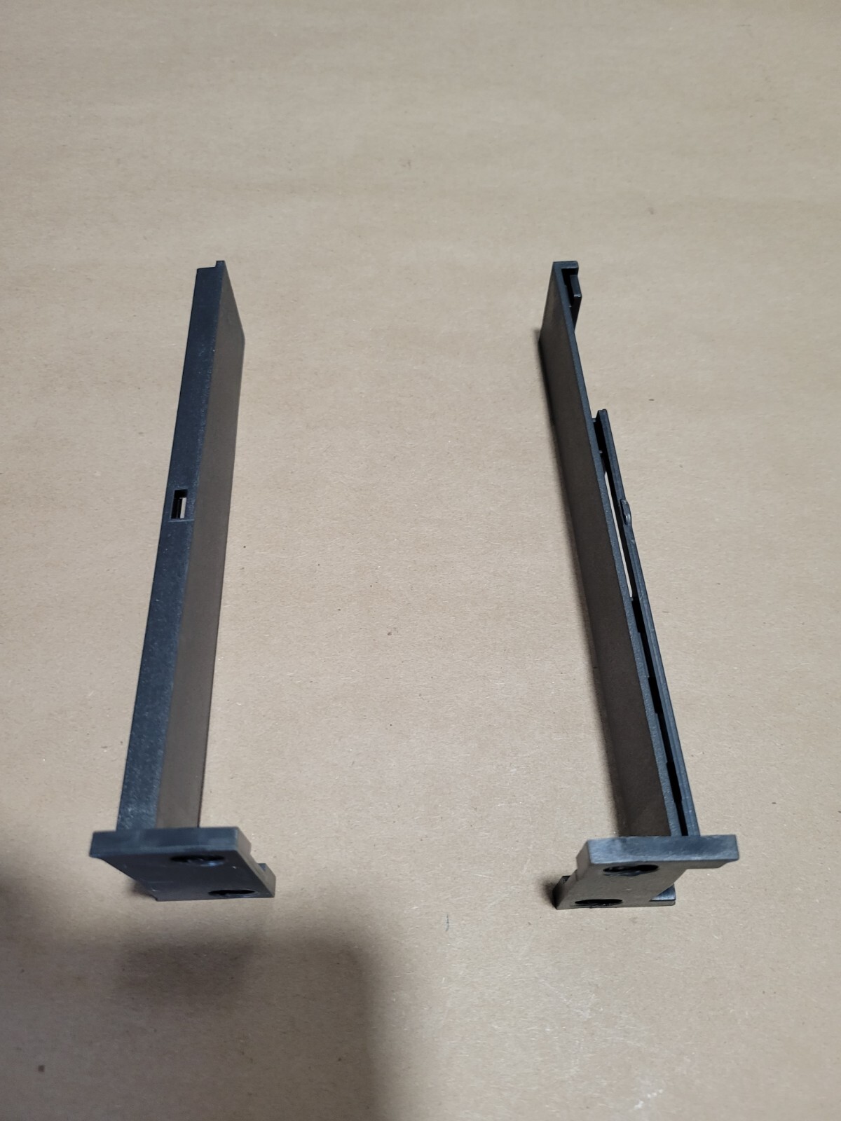 Sennheiser brackets for wireless audio receiver Mounting Em 1031-u Used Ears