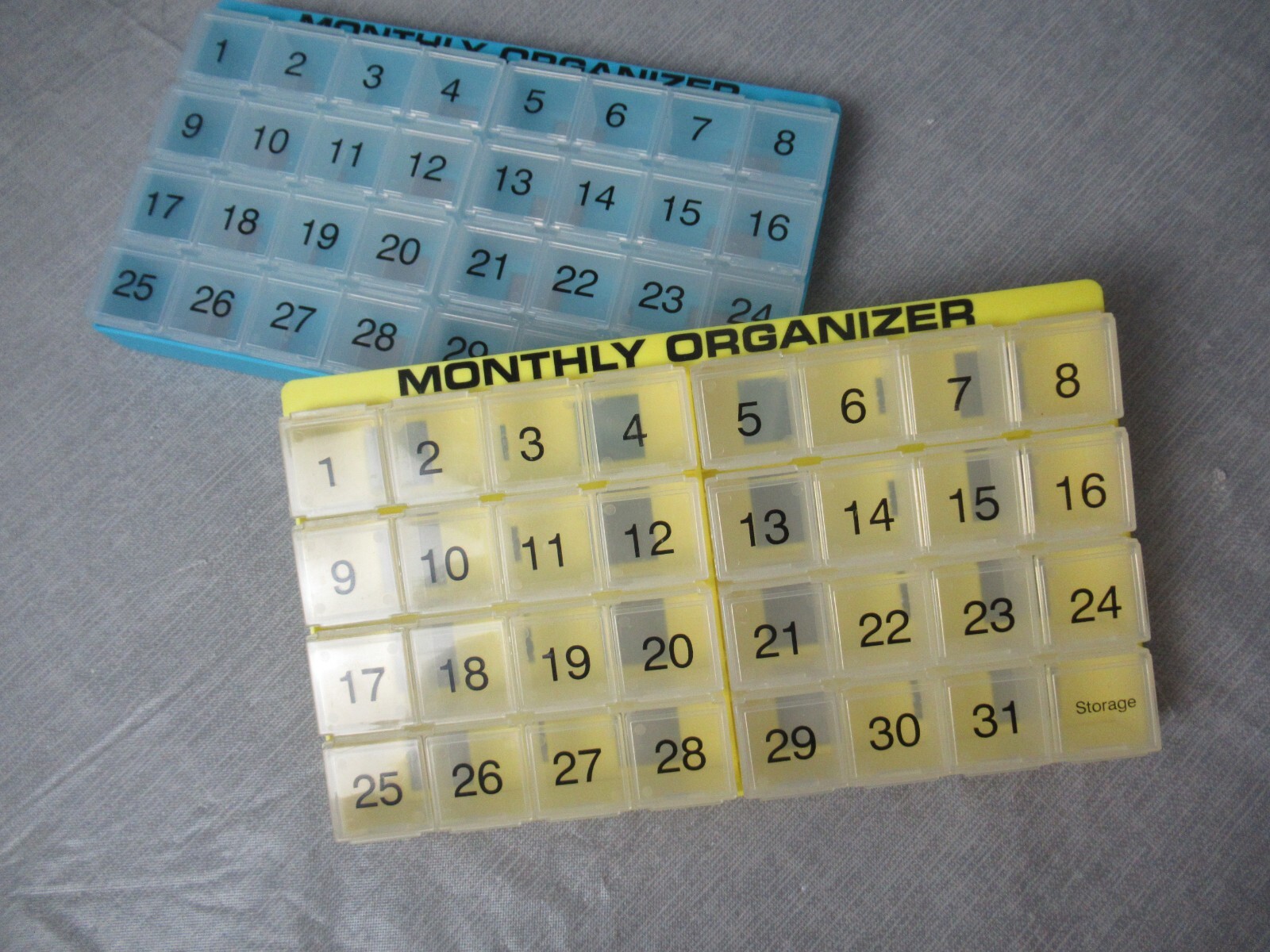 2 Plastic Storage Monthly Organizer  - 31 Days Storage Pill Holders e5 sb