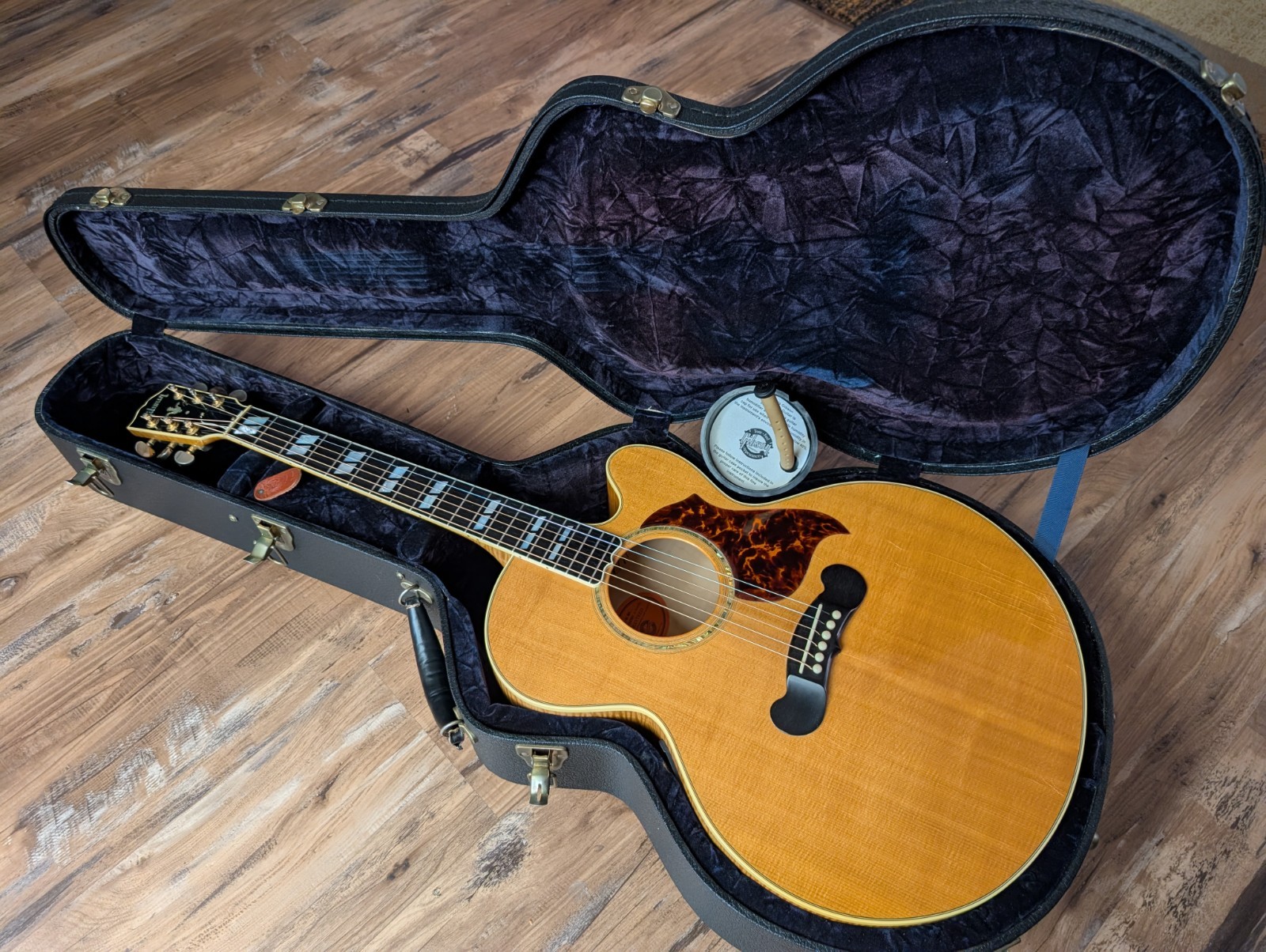 1997 Gibson EC-30 BKE Blues King Electro Acoustic Electric Cutaway Jumbo Guitar