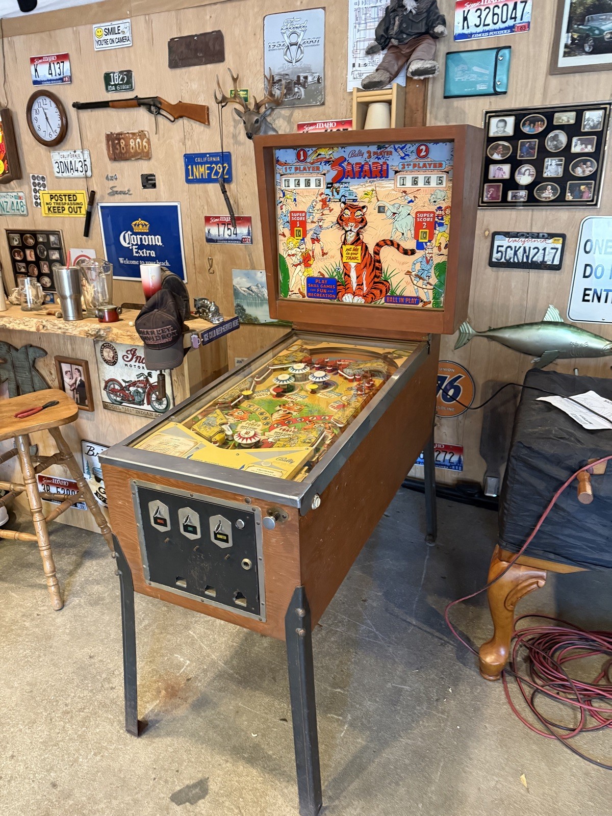 1968 SAFARI  Bally Pinball Machine  2 Player