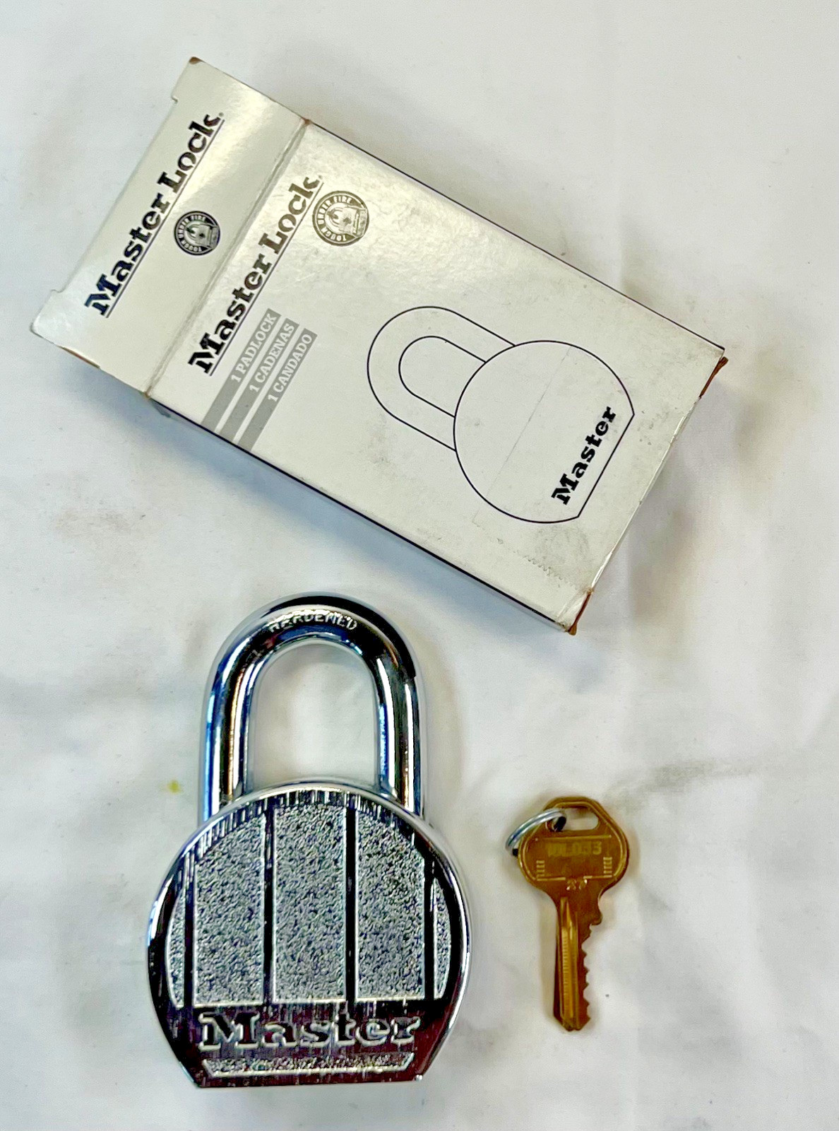 MASTER Padlock 230 KA 10L033 2-1/2" Round Body 7-16"Shackle 1"Clearance