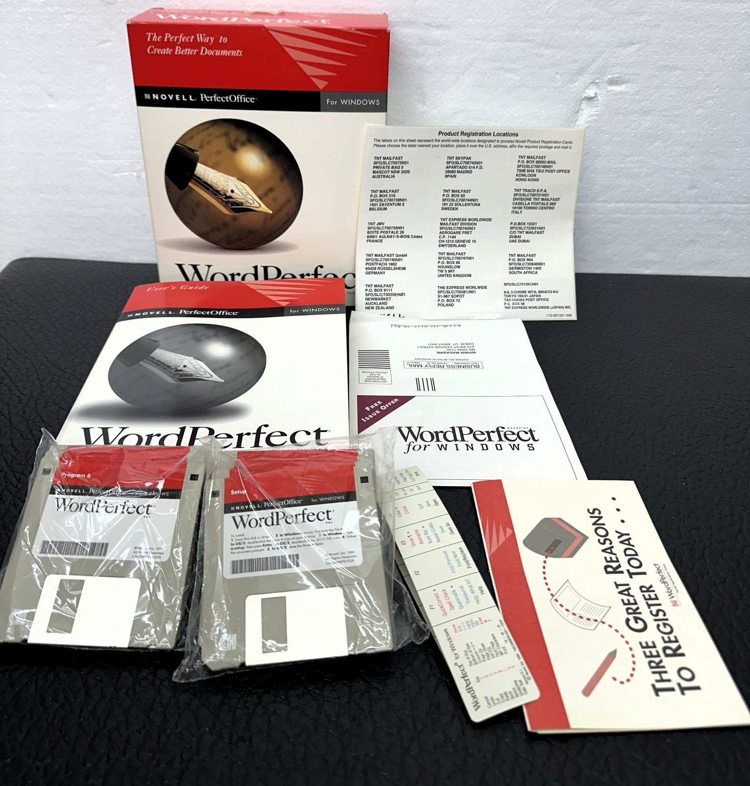 Novell WordPerfect 6.1 for Windows COMPLETE Floppy Set Box Manuals VTG Open Box