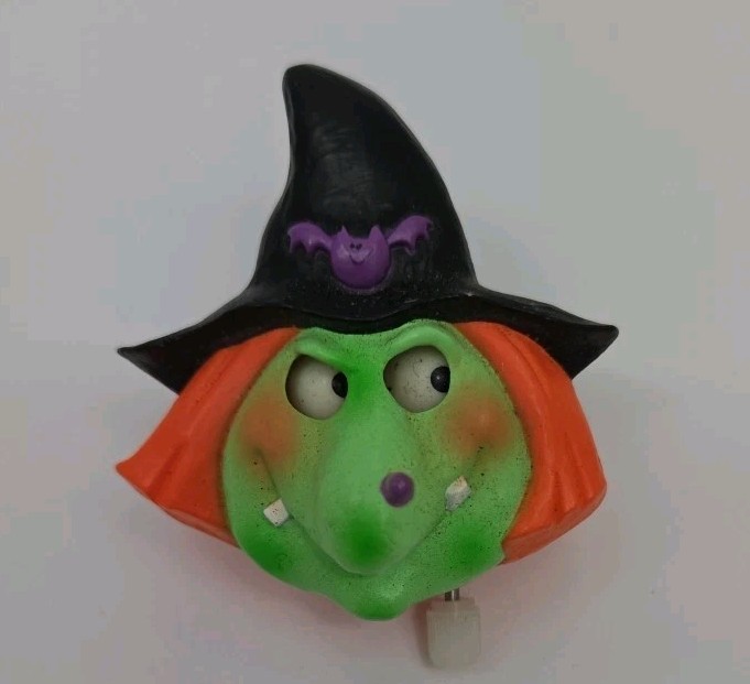 Vintage Hallmark Lapel Pin Halloween Wind Up Witch Eyes Move Brooch Working