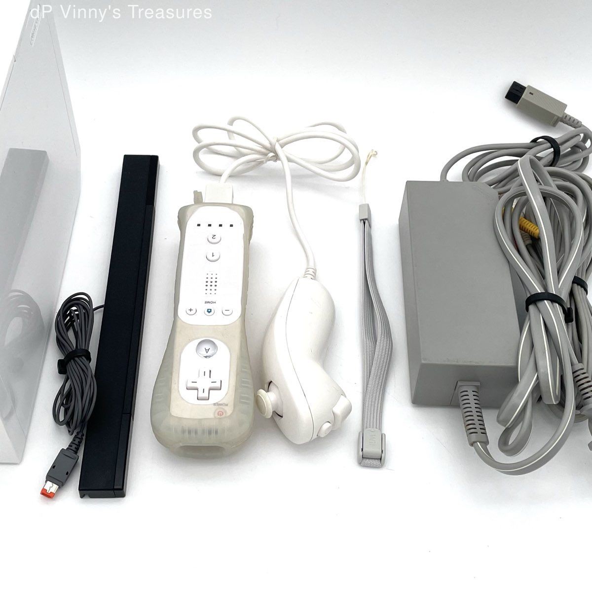 Nintendo Wii Console Bundle Tested Working w/ Wii Remote Nunchuk Sensor Bar