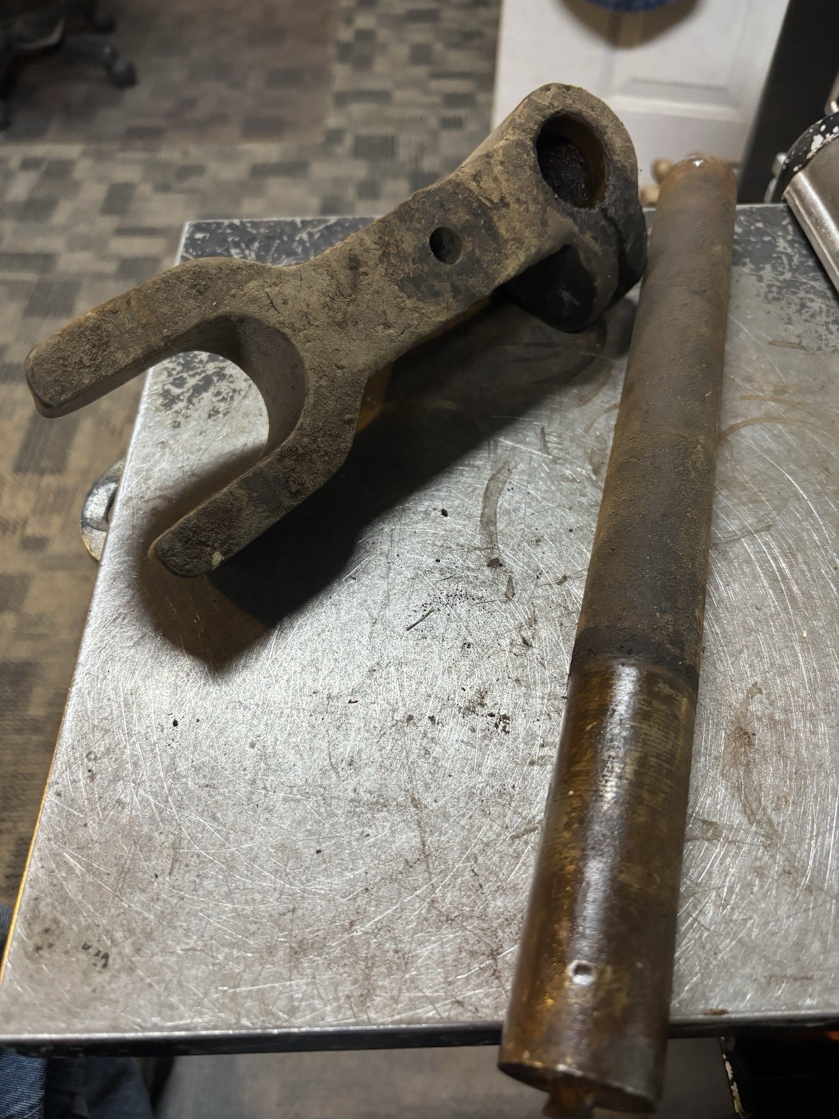 antique  blacksmith  CHAMPION Model 102 TABLE SUPPORT + 1  5/16" shaft