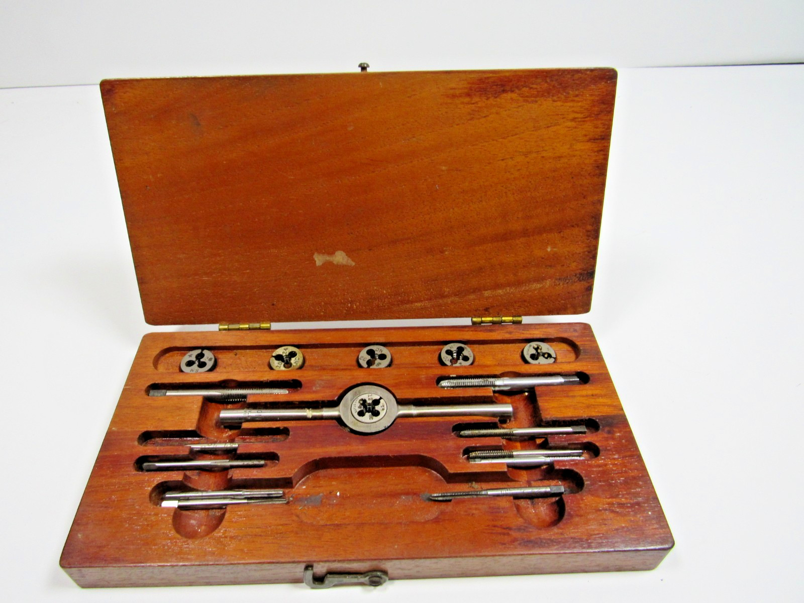 Antique Bay State  Tap and Die Set Mansfield Mass w/ Orig Wooden Box #P25