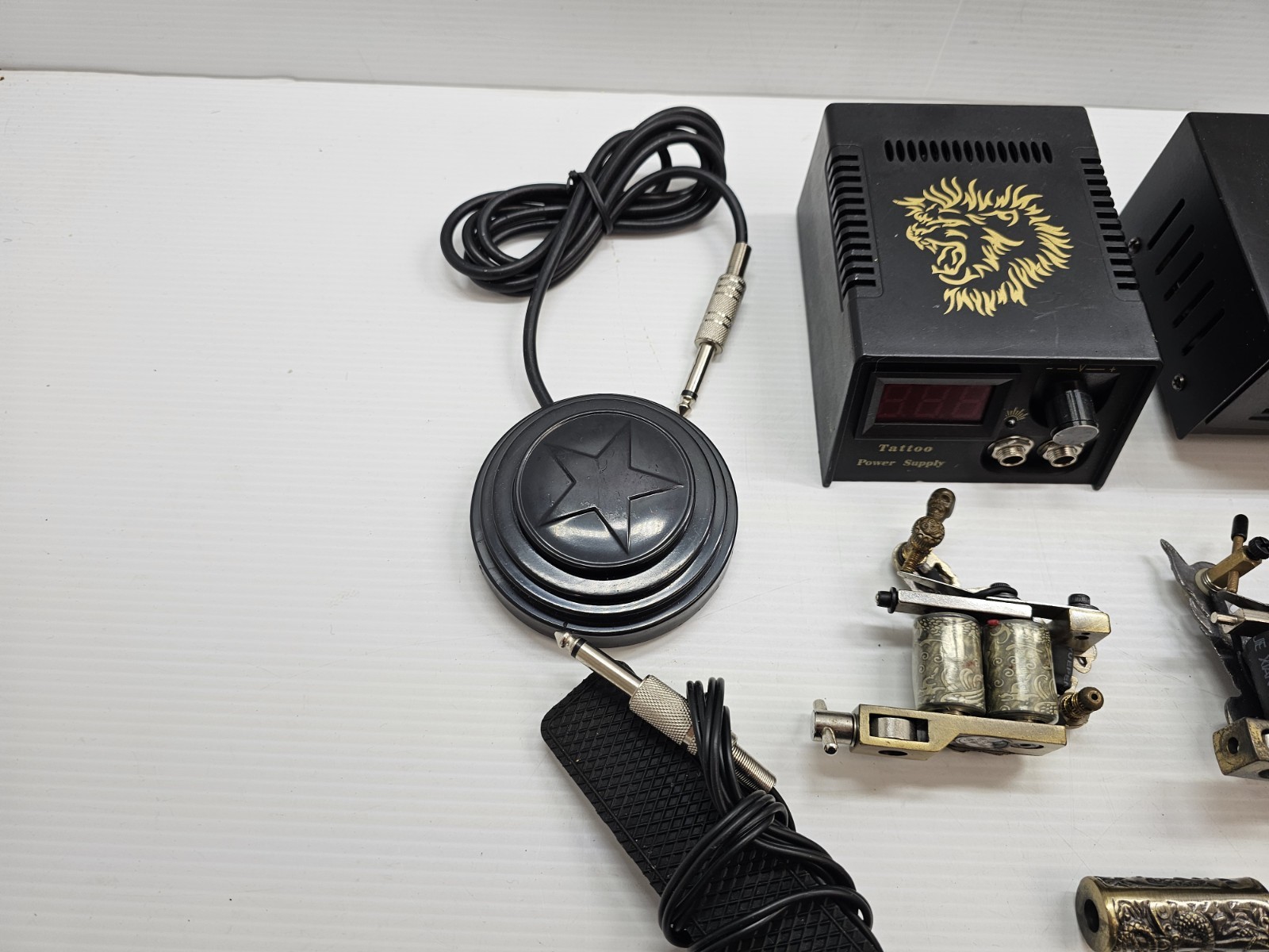 Pro Tattoo Machine Coil Gun Set w/ 2 Power Supplies & Cables – Skull & Dragon