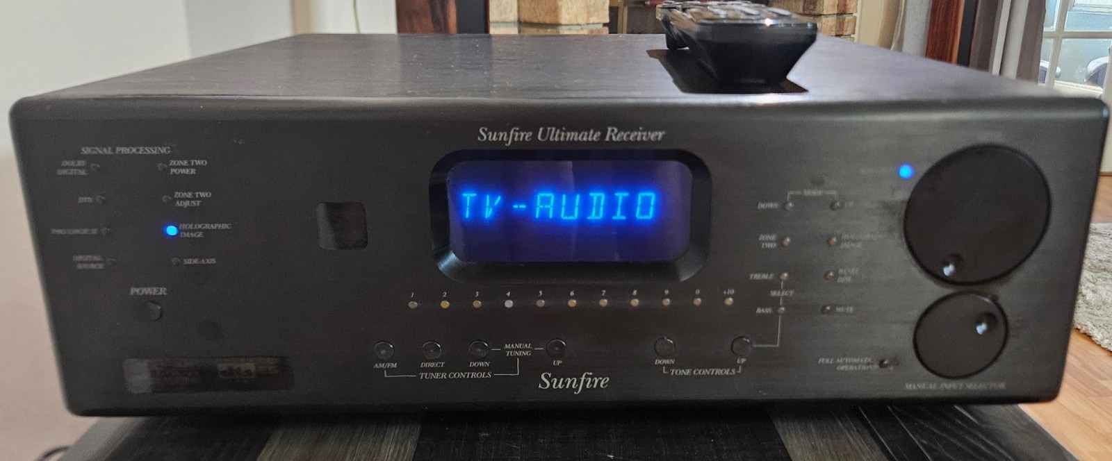 Sunfire Ultimate Receiver AVR 7.1 Amplifier 200 watts Bob Carver