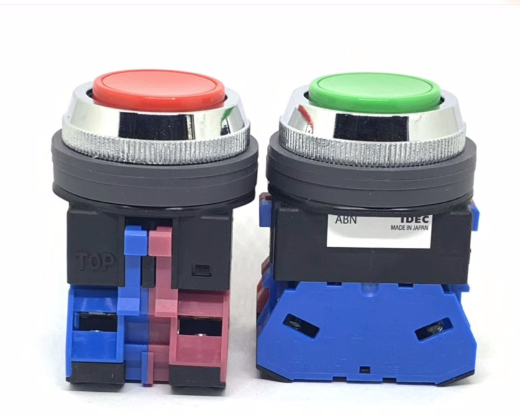 1PC New IDEC Self-reset button switch ABN110B 1NO black #LL
