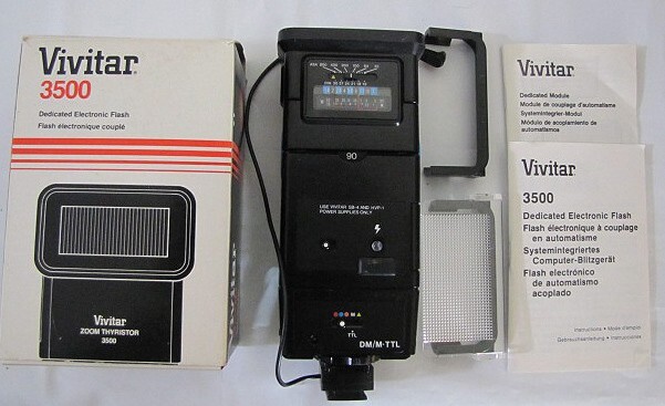 VIVITAR zoom 3500 Dedicated FLASH for Canon 35mm slr cameras DM/M-TTL & Manual