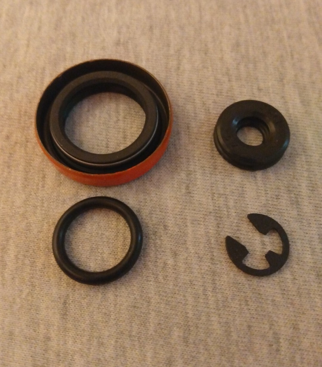 727 904 Shift Shaft selector, Throttle Kickdown Seal, E-Ring and Dipstick O-ring