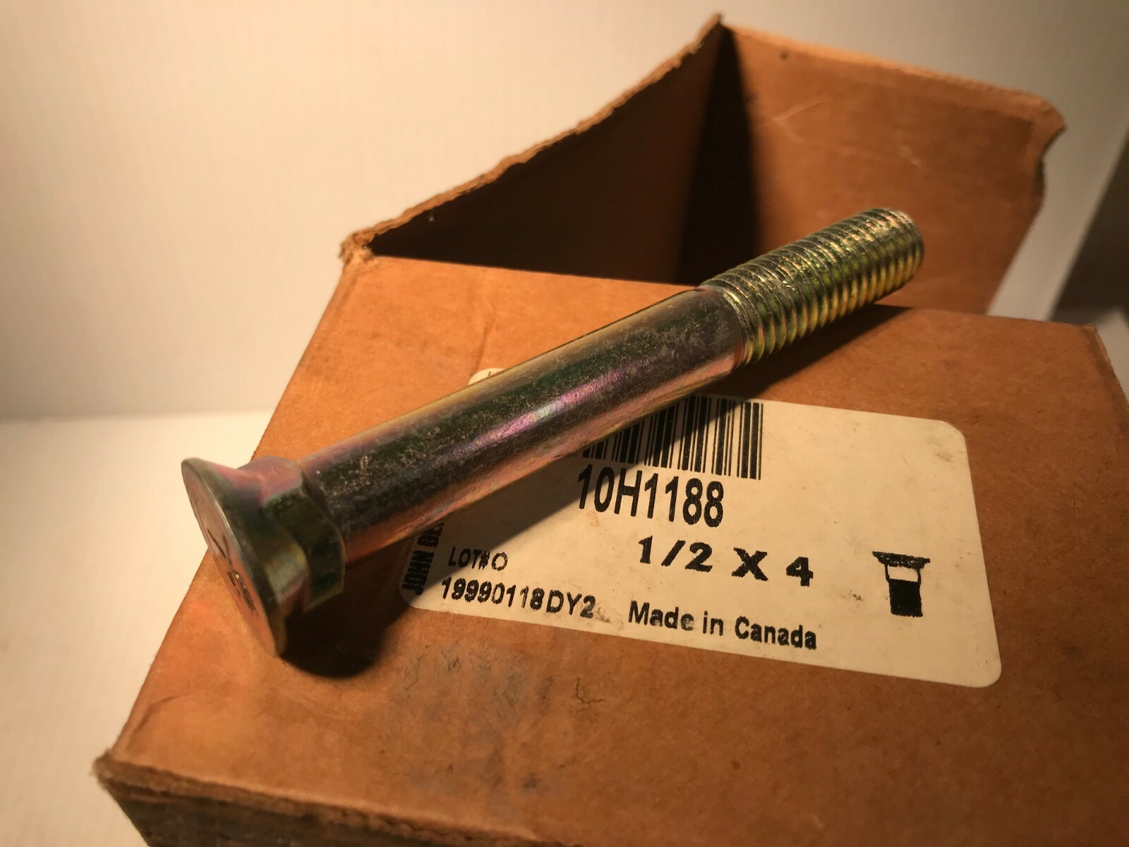 10H1188 GENUINE John Deere BOLT