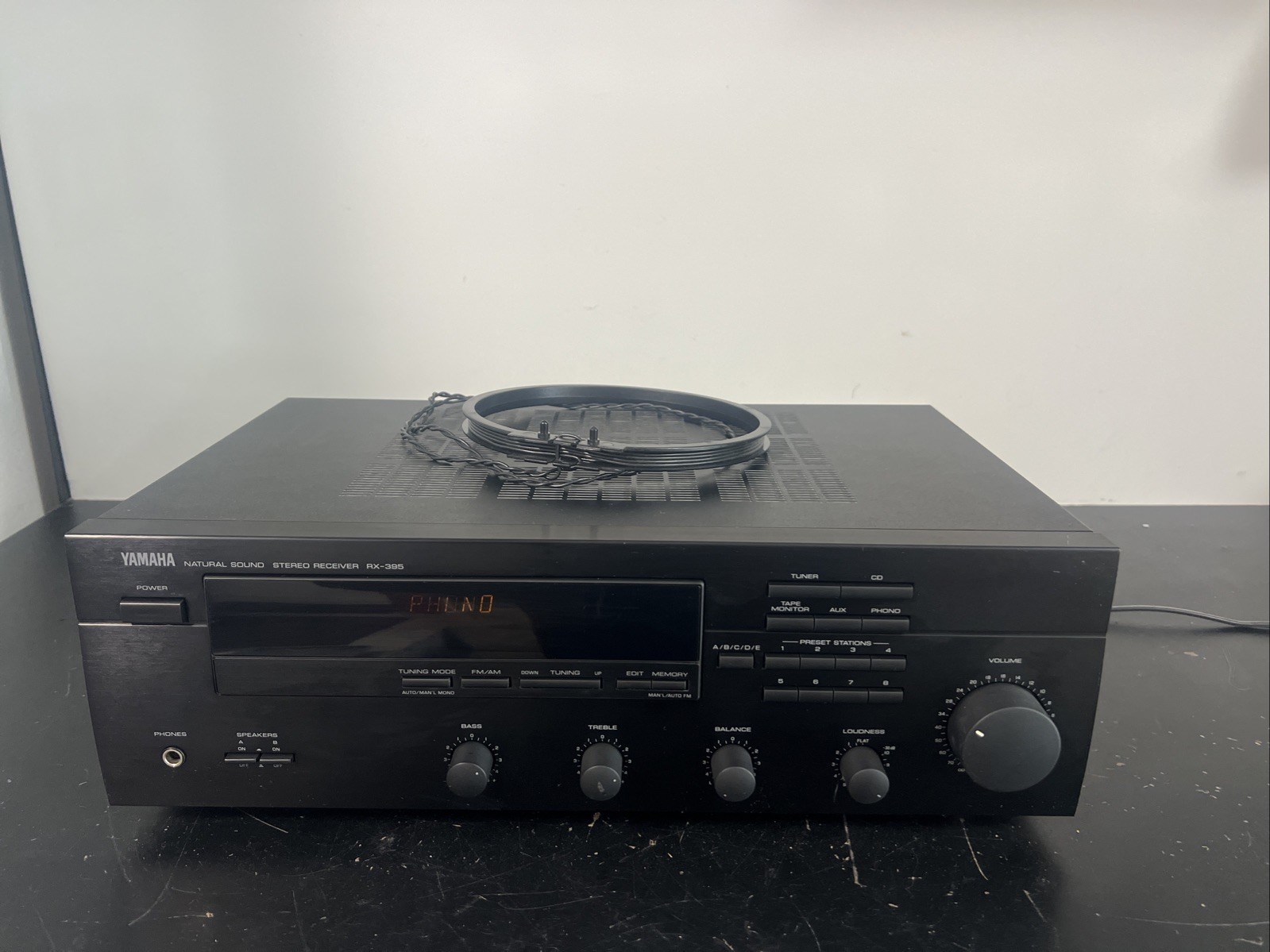 Yamaha RX-395 Stereo Receiver No Remote