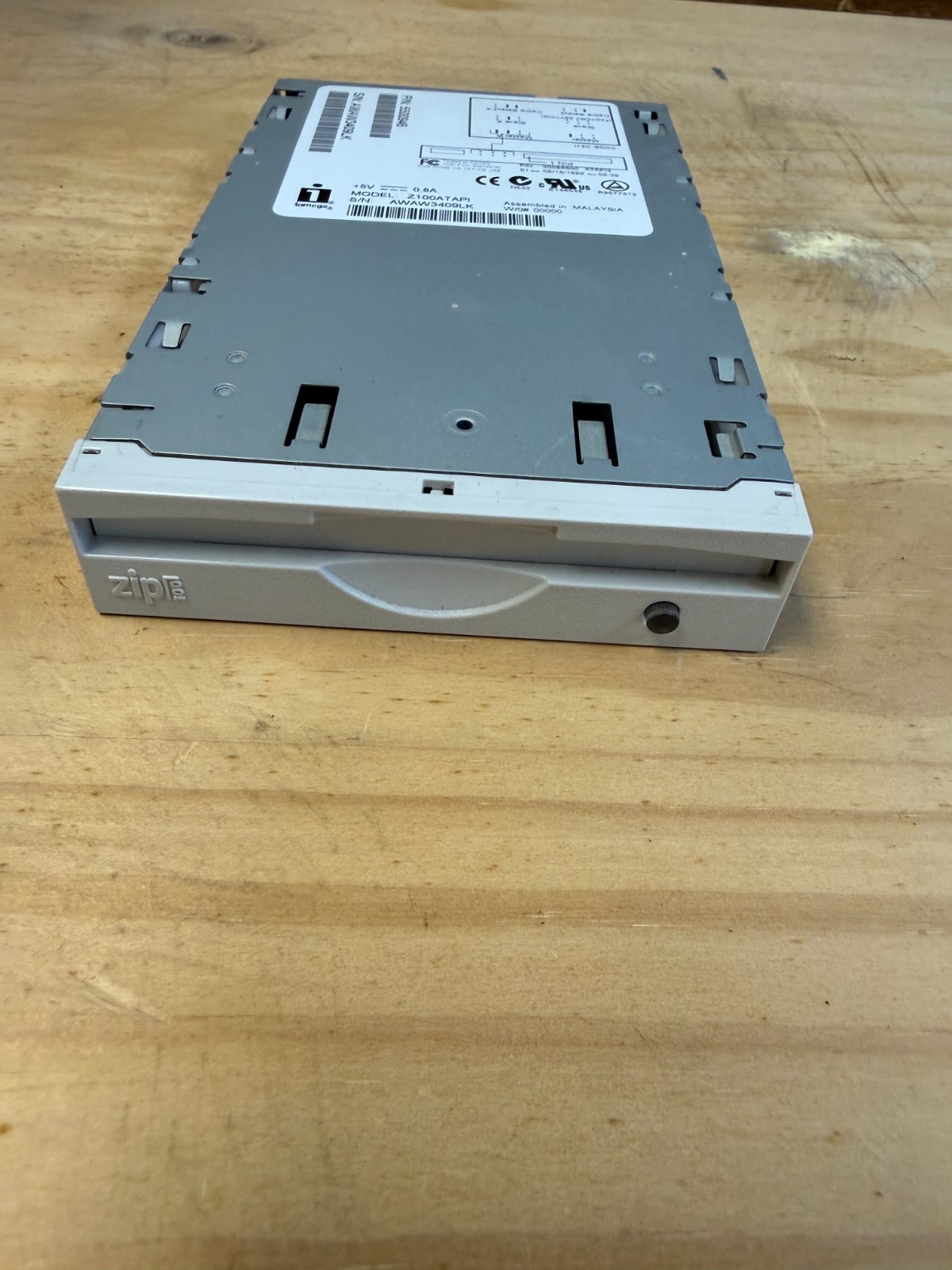 Iomega Z100ATAPI 3.5" Zip Drive