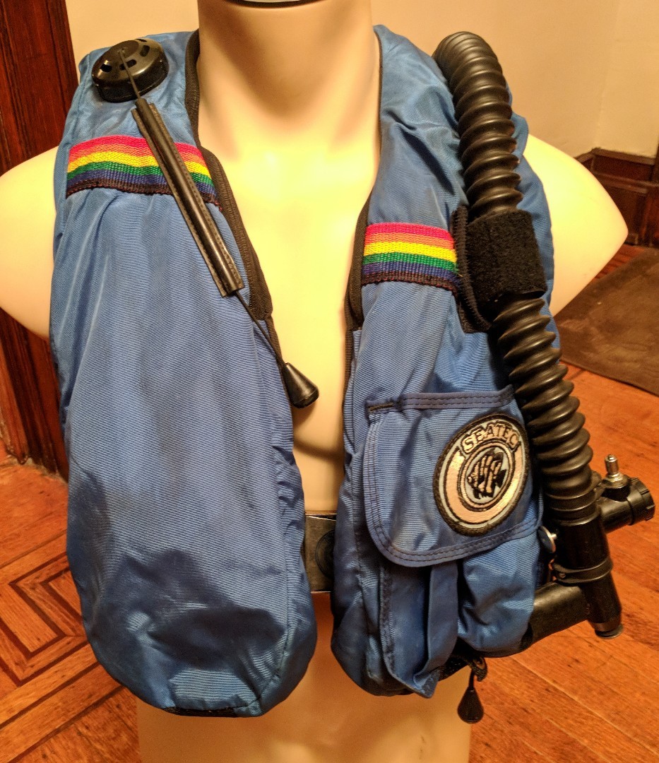 SeaTec Scuba Vest BCD Blue Black Rainbow Dive Buoyancy Compensators CO2 Back Up