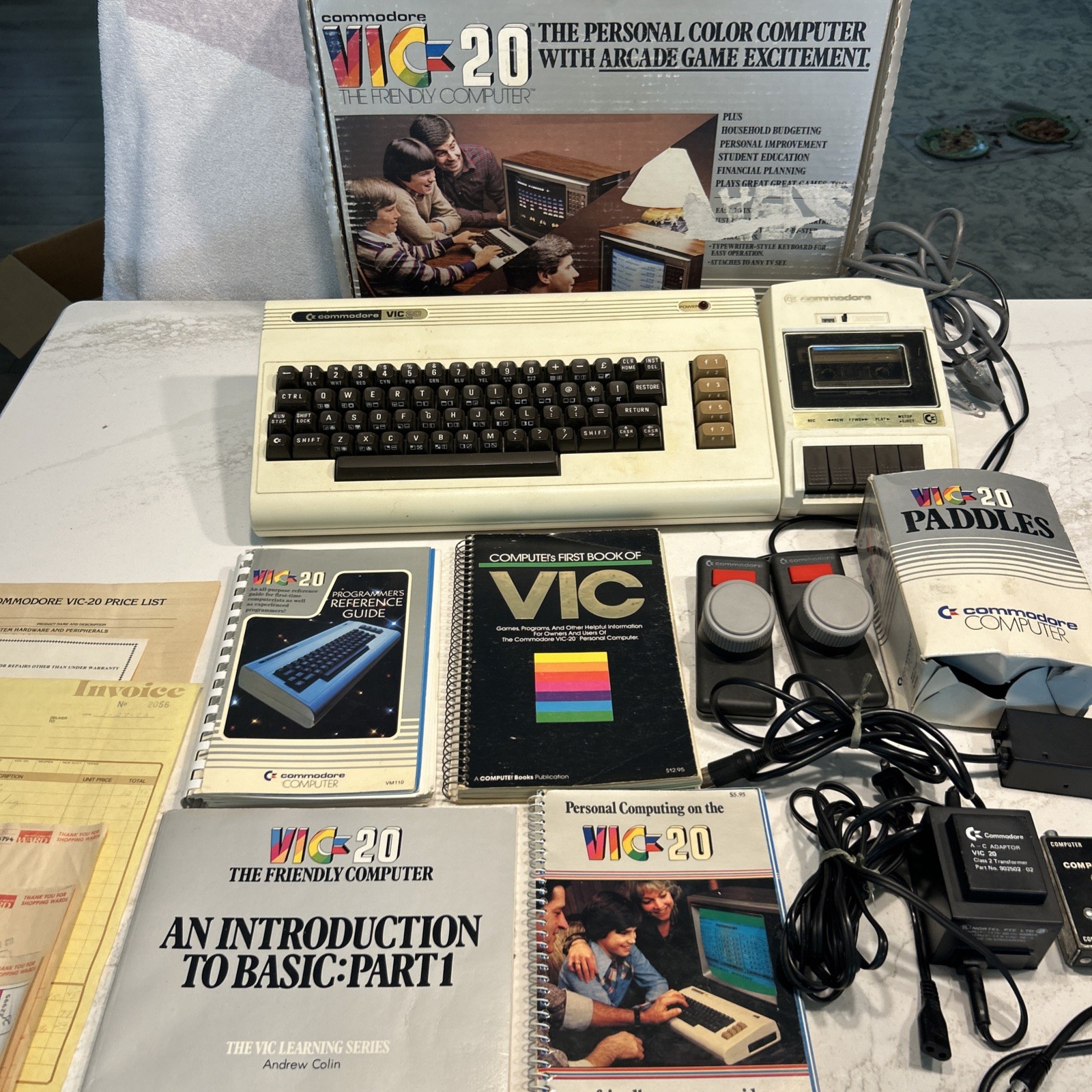 Commodore Vic-20 Computer- turns on-Untested