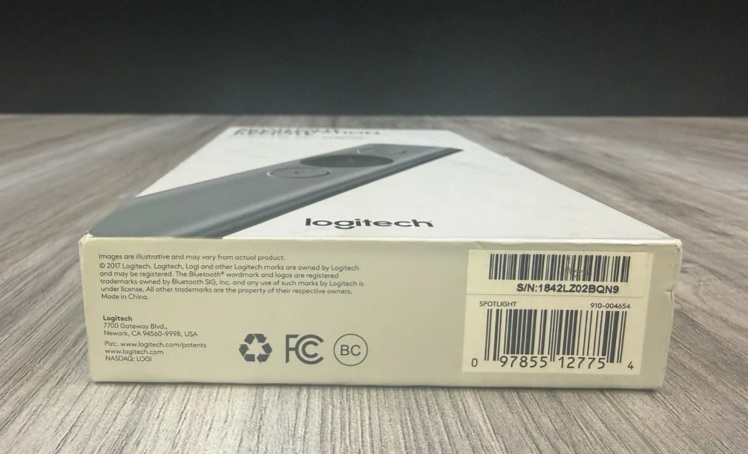 Logitech Spotlight Presentation Remote Wireless Slate Grey 910-004654 NEW