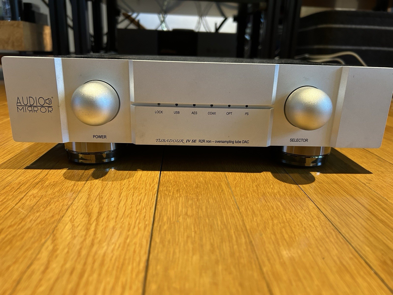 Audio Mirror DAC Tubadour IV , Tube R2R
