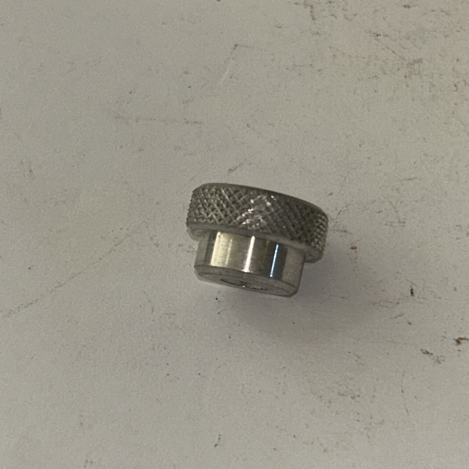 981189 Knob, Tiny