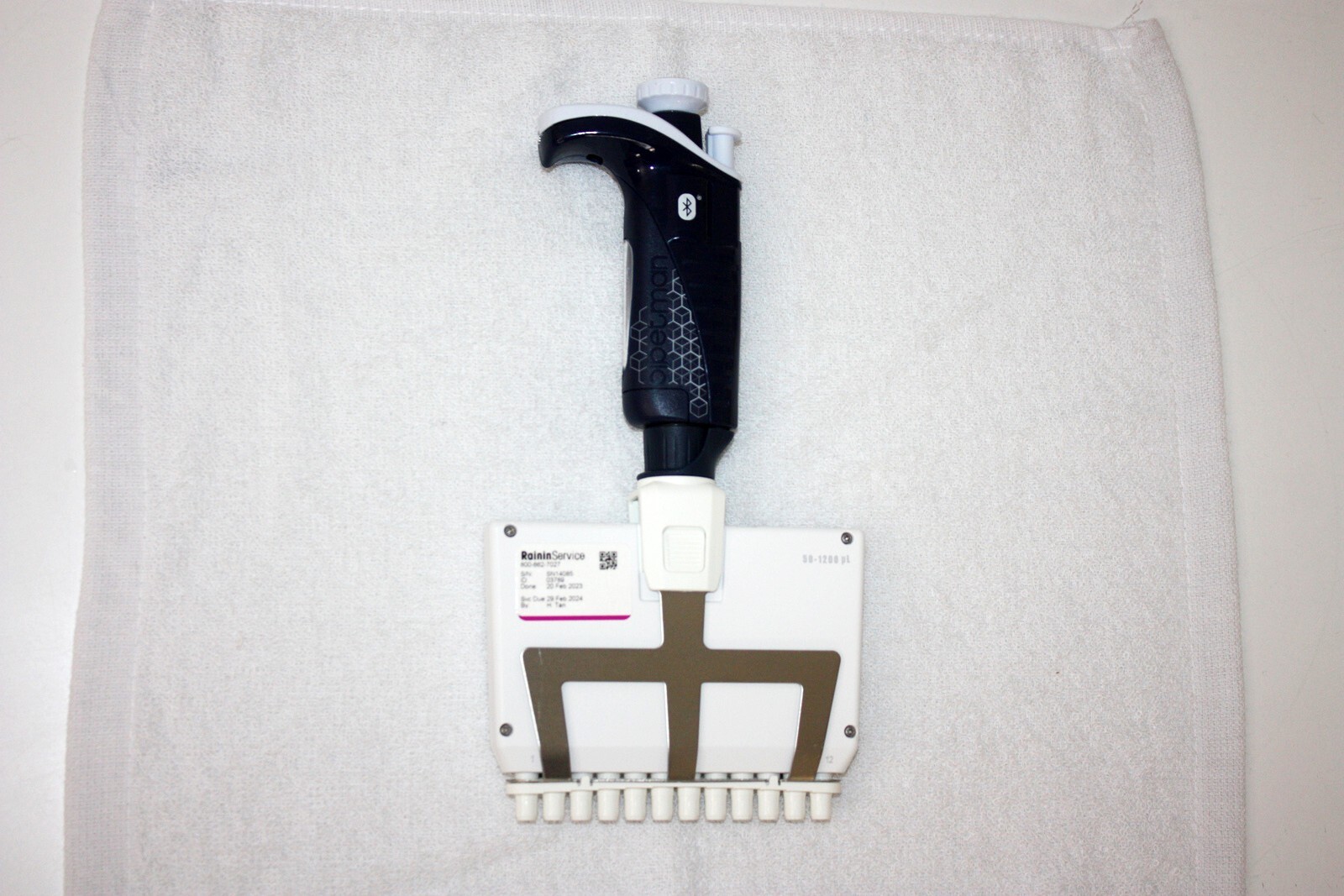 Gilson Pipetman M P12X1200M BT Connected, Electronic Pipette, 50-1200ul, F81059